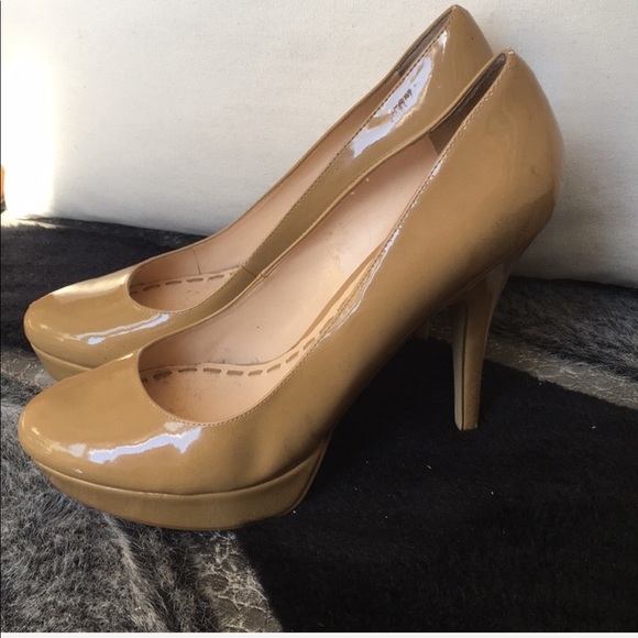 ENZO ANGIOLINI | Nude Patent Leather Heels - Picture 3 of 6